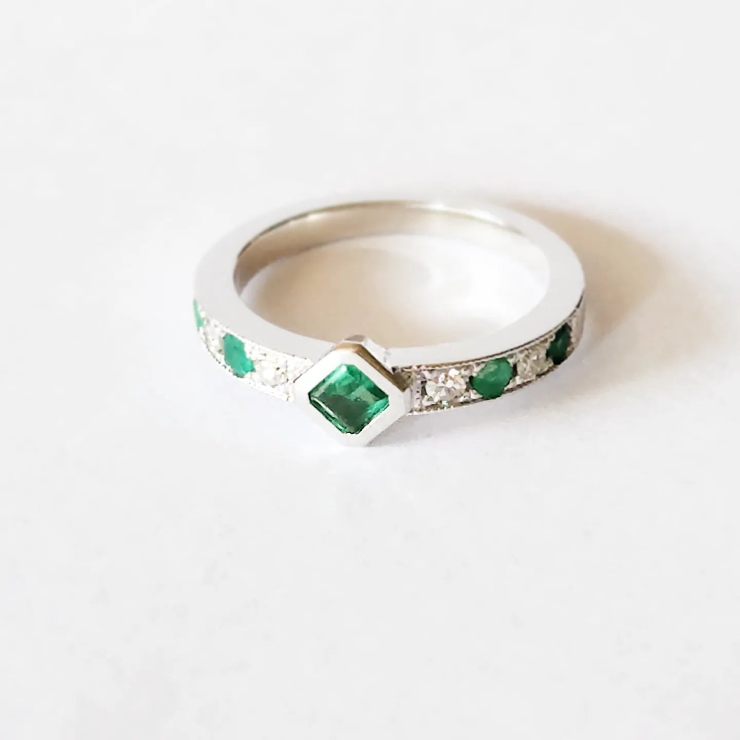 Anillo Jo Esmeralda