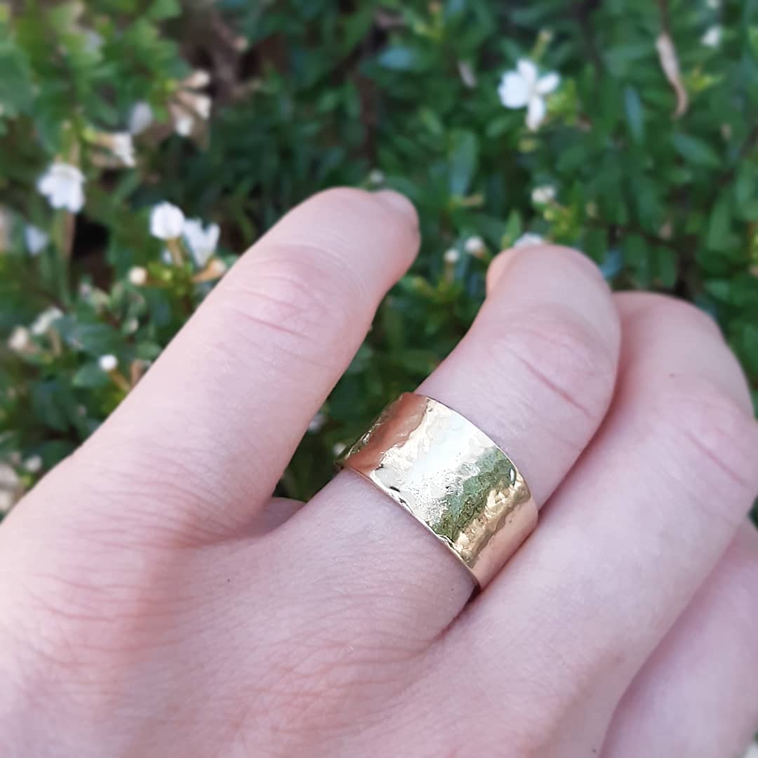 Anillo Martillado Oro