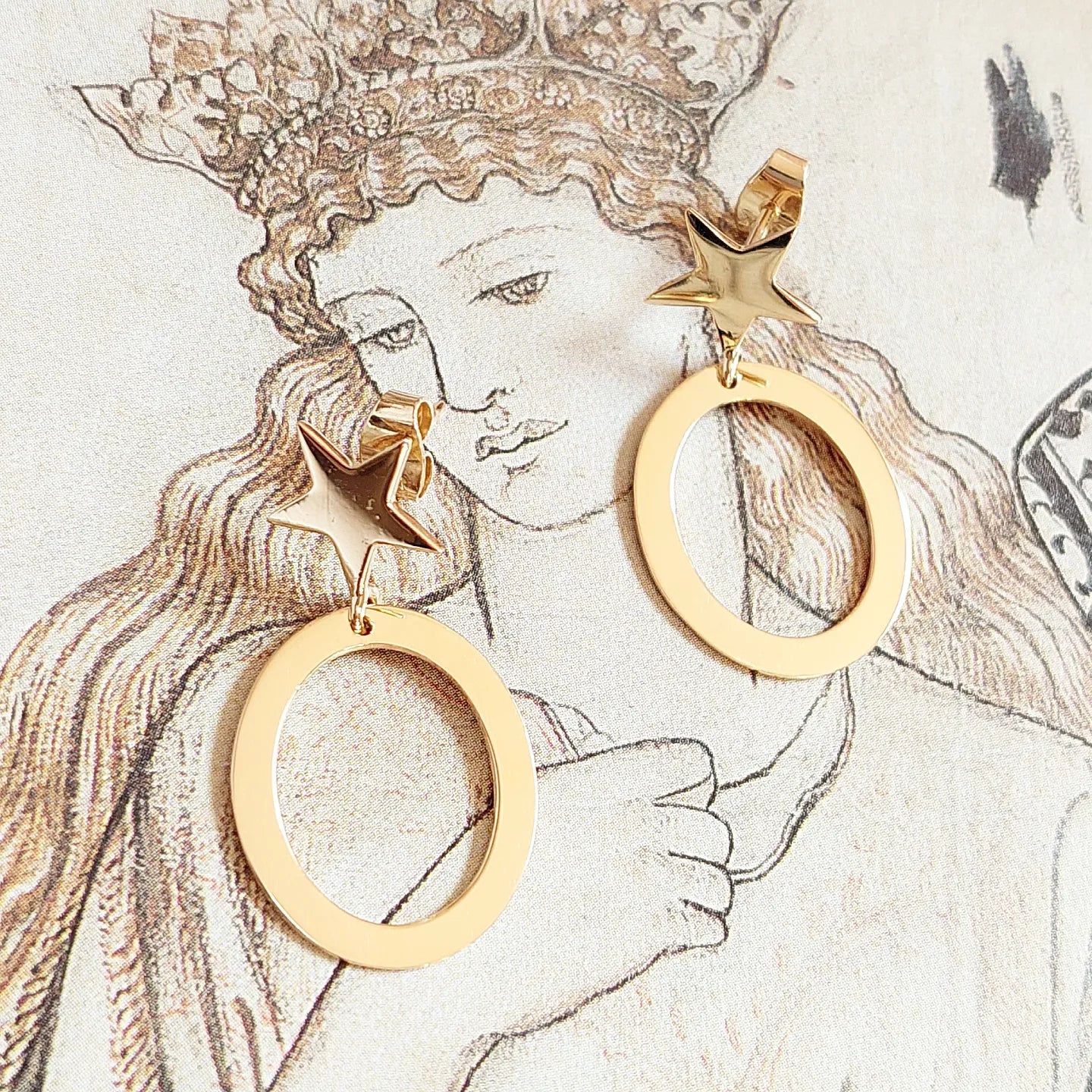 Aros Estrella Oval DV Oro
