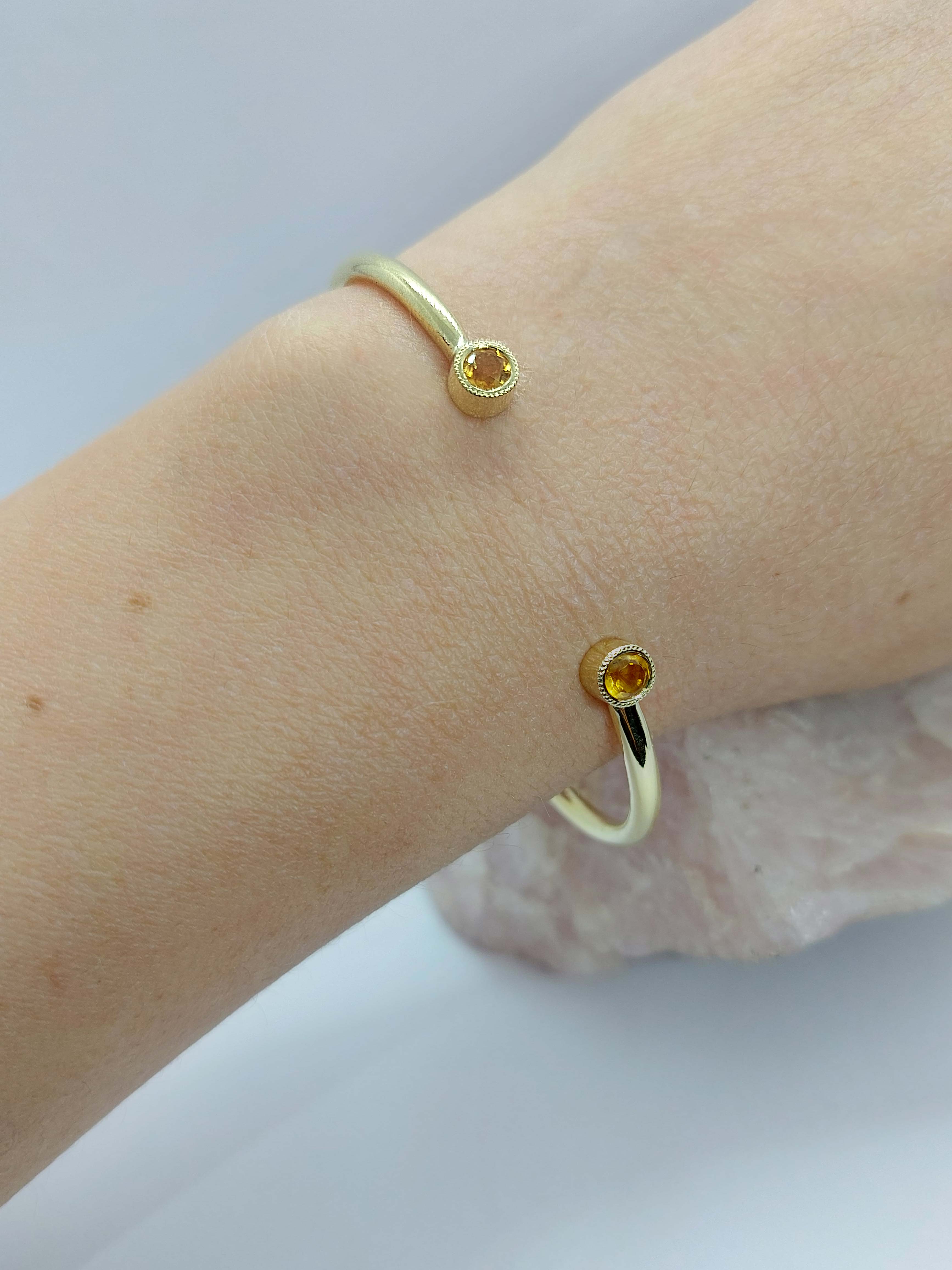 Esclava Hermanas Oro