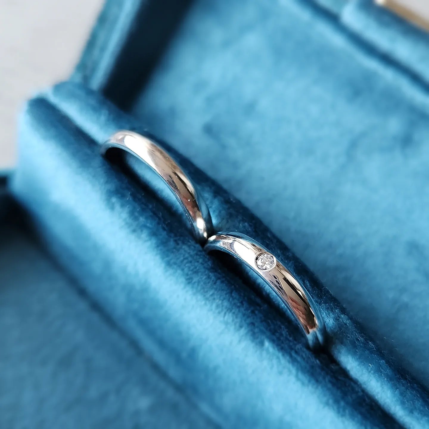 Argolla de Matrimonio Clásica DV Diamante
