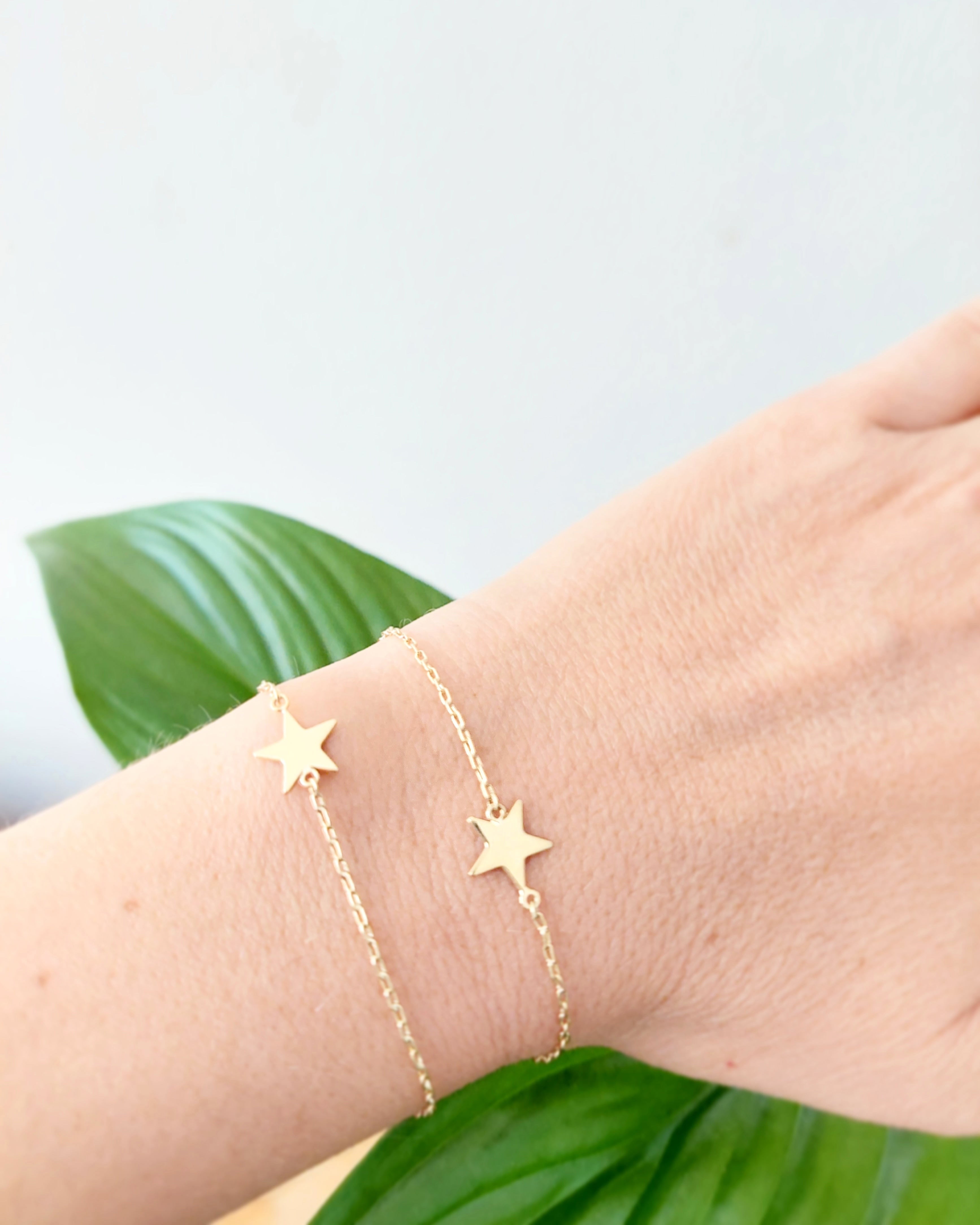 Pulsera Estrella Love Oro